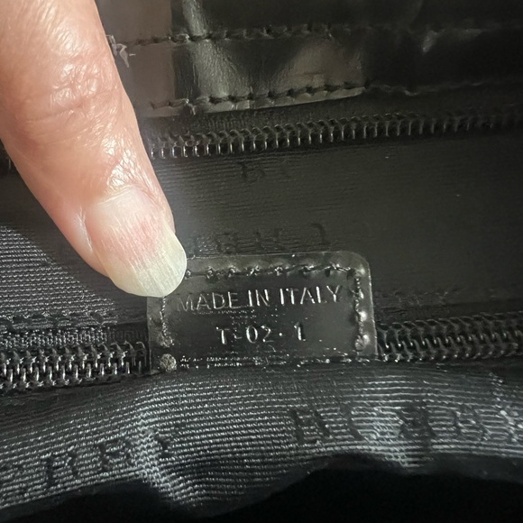 Burberry Beige and Black Plaid Tote Bag Model T-02-1 - Picture 12 of 14